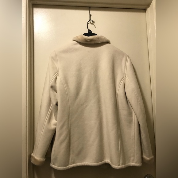 GALLERY Coat - Picture 4 of 6